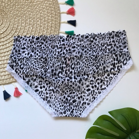Victoria’s Secret The Lacie Lace Hiphugger Panty White Leopard Small NEW - Picture 2 of 3